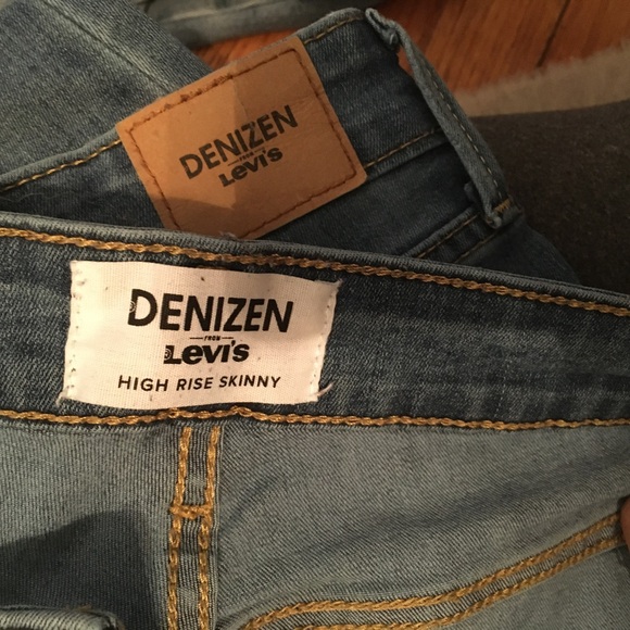 Levi’s - Picture 3 of 3